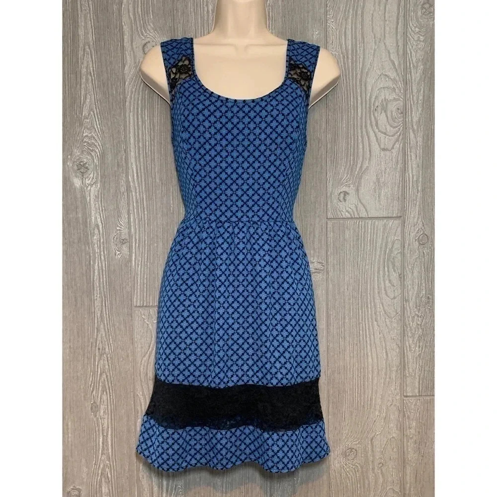 Bar III Blue & Black Print Dress Lace Detailing S